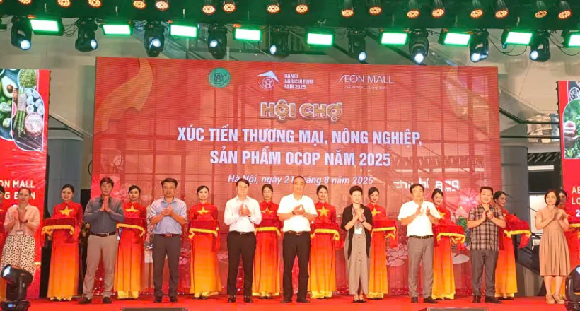 Gần 1.000 sản phẩm của 17 tỉnh, thành tham gia Hội chợ xúc tiến thương mại nông nghiệp, sản phẩm OCOP