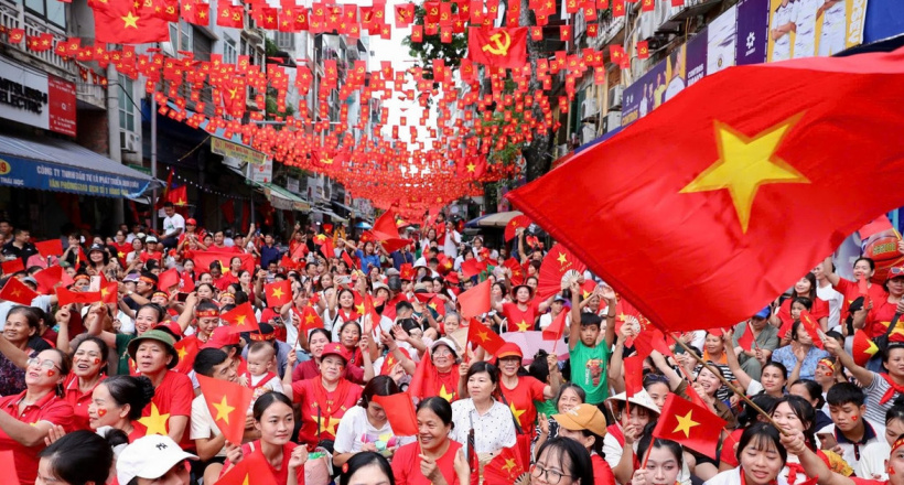 Thủ tướng yêu cầu đẩy nhanh việc tặng quà Quốc khánh cho người dân