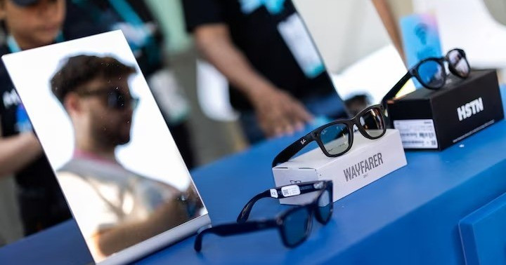 Meta ra mắt kính thông minh tích hợp màn hình