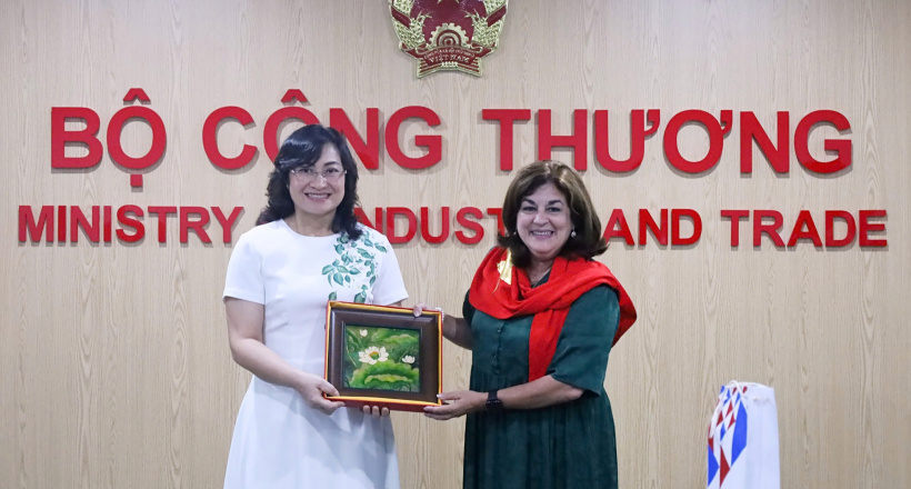 Thứ trưởng Phan Thị Thắng tiếp đoàn Thứ trưởng Ngoại thương và Đầu tư nước ngoài Cuba