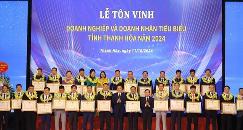 Hướng dẫn xét tôn vinh, trao tặng giải thưởng cho doanh nhân, doanh nghiệp