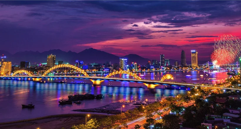 Việt Nam cho Philippines “hít khói”, Thái Lan đứng ngồi không yên khi du khách ồ ạt đổ về dải đất chữ S