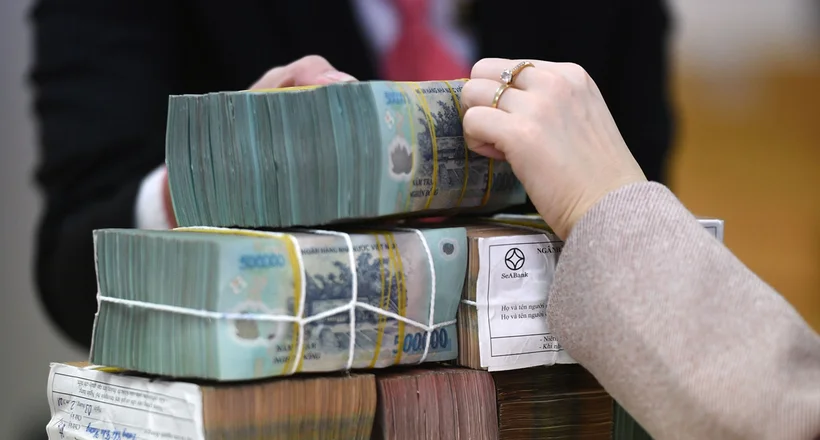 Từ đất đai đến siêu xe, ngân hàng ráo riết thu hồi nợ