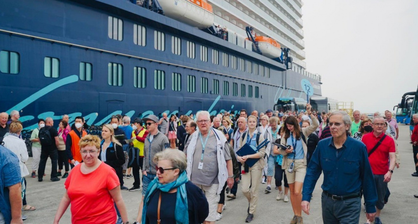 Du lịch thế giới lập kỷ lục, Việt Nam đông khách “chưa từng có”