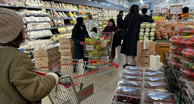 Gánh nặng “thuế Trump” đổ lên vai người tiêu dùng Mỹ