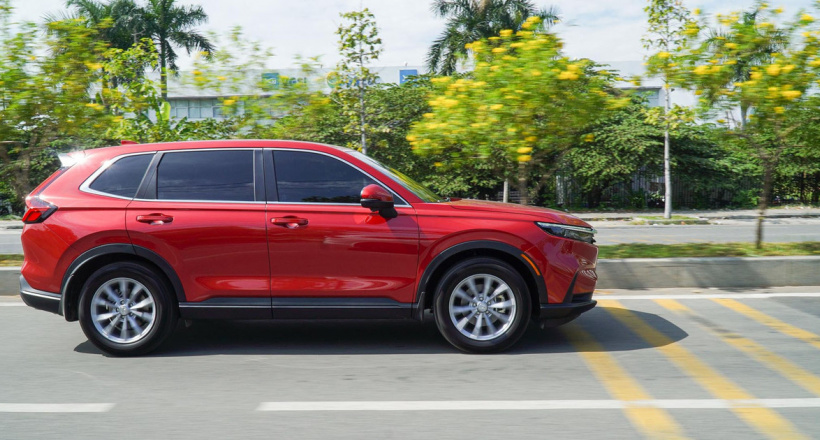 Honda CR-V mới được nâng cấp tính năng an toàn, giá chỉ từ 1,039 tỷ đồng