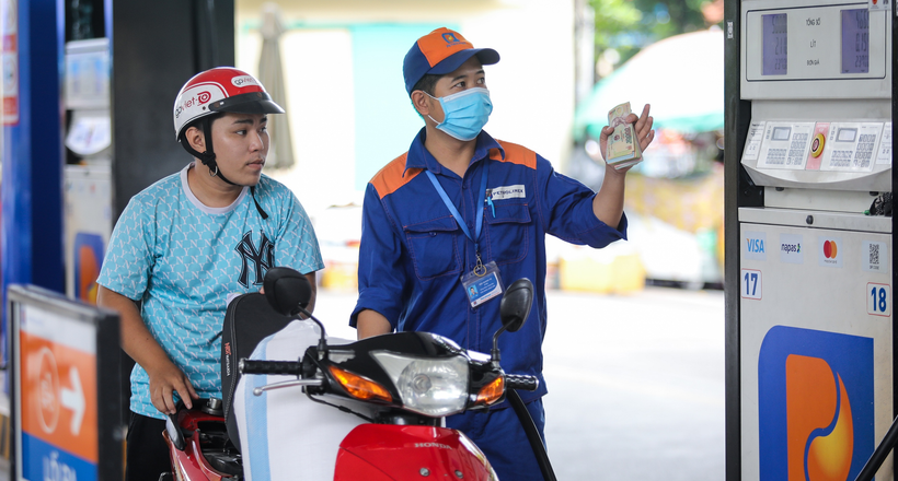 Chi tạm ứng 8.000 tỷ đồng từ nguồn tăng thu ngân sách trung ương cho Quỹ Bình ổn giá xăng dầu