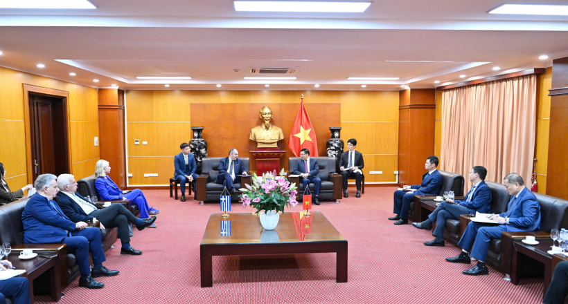 Quyền Bộ trưởng Bộ Công Thương Lê Mạnh Hùng tiếp xã giao Phó Chủ tịch thứ nhất Quốc hội Hy Lạp