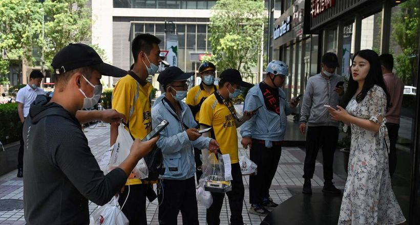 Đơn hàng "bẩn", Shop hàng "ma": Mặt tối của thị trường trăm người mua vạn người bán