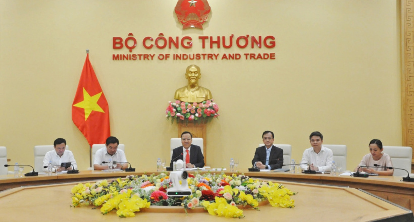 Thứ trưởng Nguyễn Hoàng Long làm việc với Tập đoàn NOVATEK về LNG