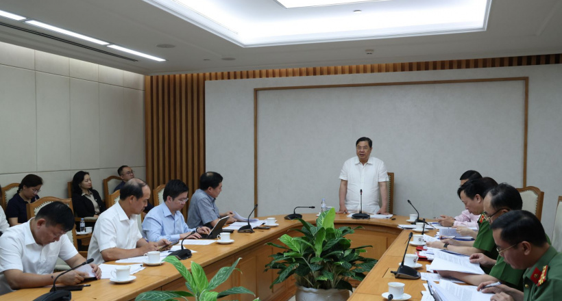 Phó Thủ tướng Thường trực Phạm Gia Túc làm việc với Bộ Công Thương về tình hình triển khai Nghị quyết 57/NQ-TW