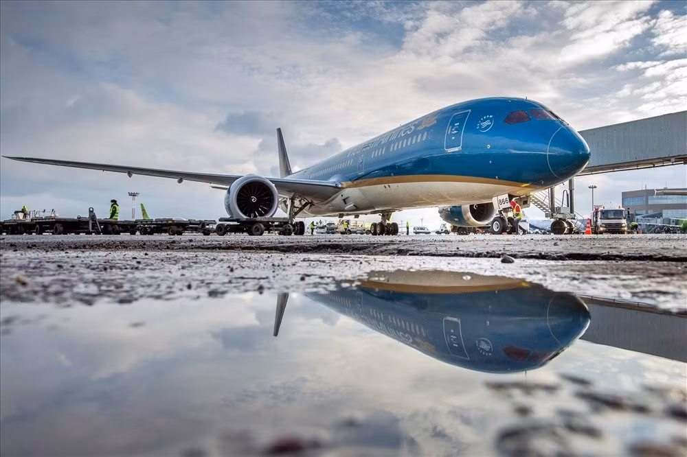 hanh-trinh-25-nam-vietnam-airlines-sai-canh-ket-noi-viet-nam-lien-bang-nga.jpg.avif