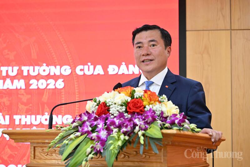 Thứ trưởng Bộ Công Thương Nguyễn Sinh Nhật Tân phát biểu tại lễ công bố. Ảnh: Cấn Dũng