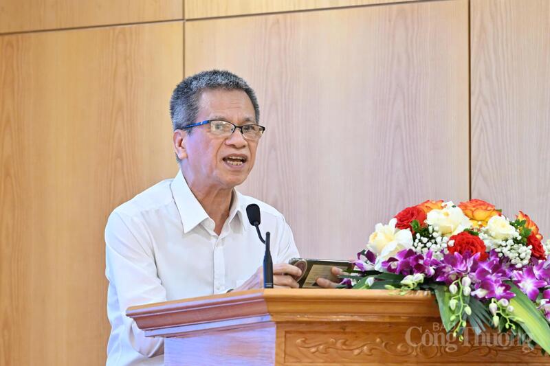 Ông Ngô Khắc Lễ - Phó Tổng thư ký Hiệp hội Doanh nghiệp Dịch vụ Logistics Việt Nam. Ảnh: Cấn Dũng