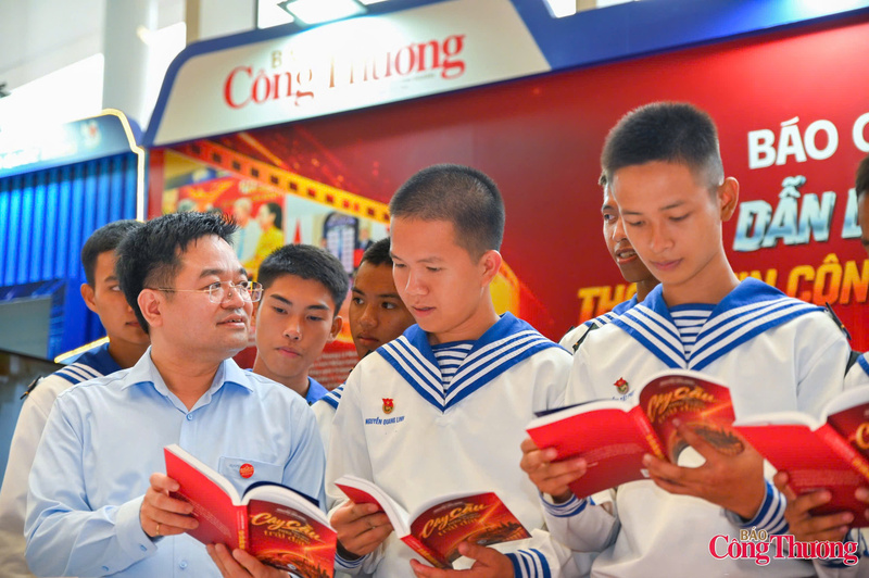 Ấn tượng gian trưng bày của Báo Công Thương tại Hội Báo toàn quốc 2026 - 5