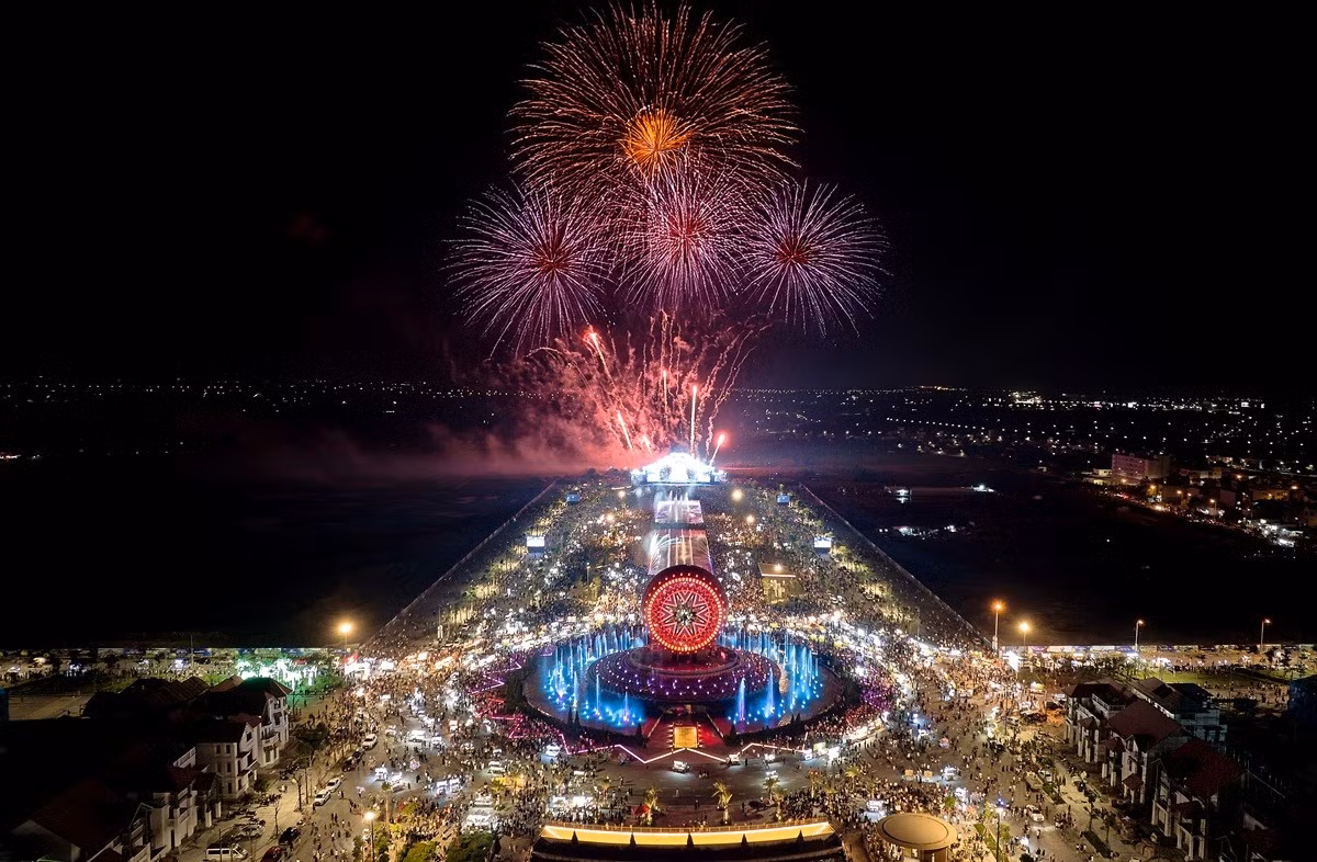 quang-truong-cong-vien-le-hoi-kdt-sun-urban-city-2.jpg.avif