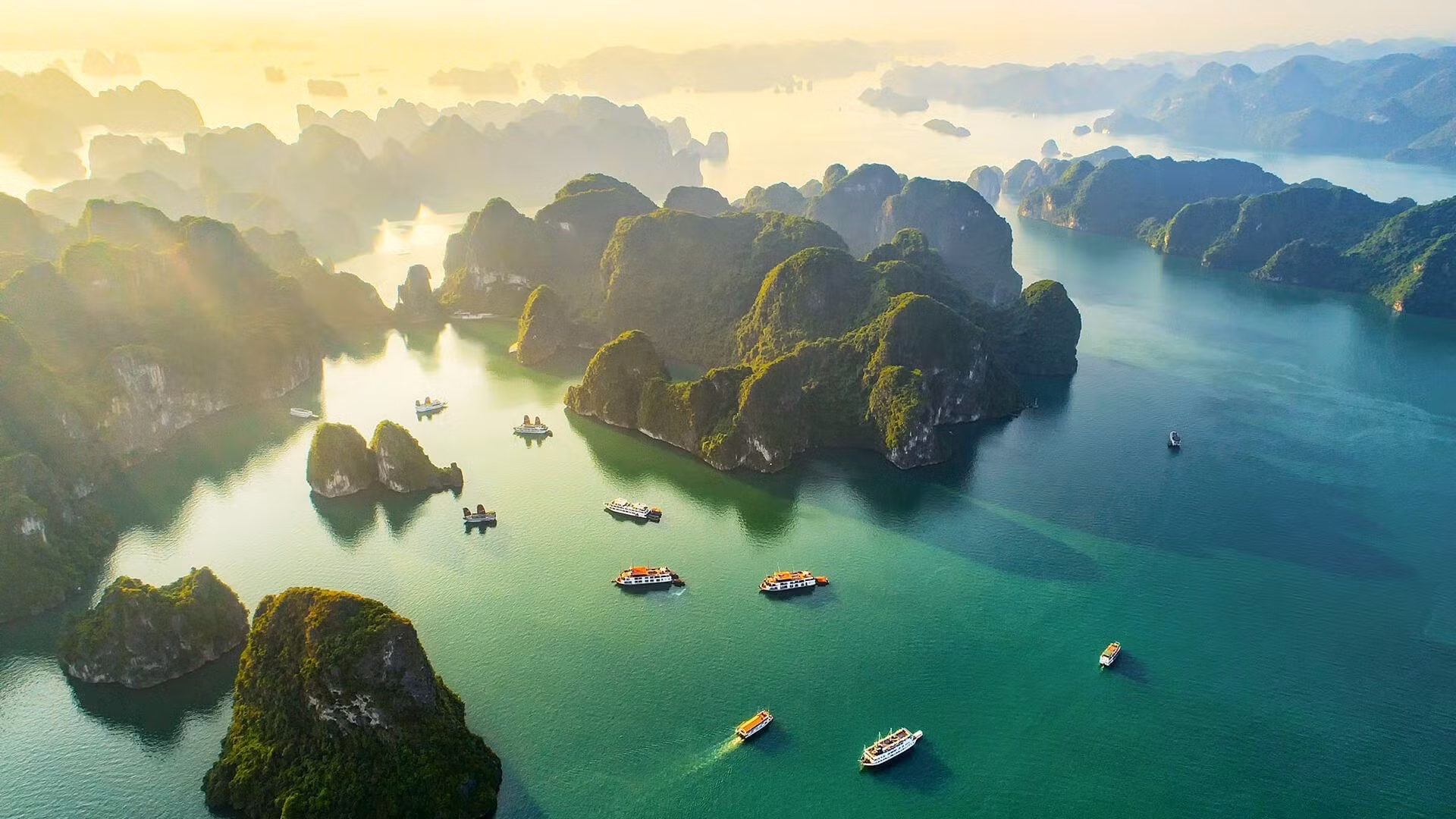 things-to-do-in-ha-long-bay-banner-1-1920x1080.jpg.avif