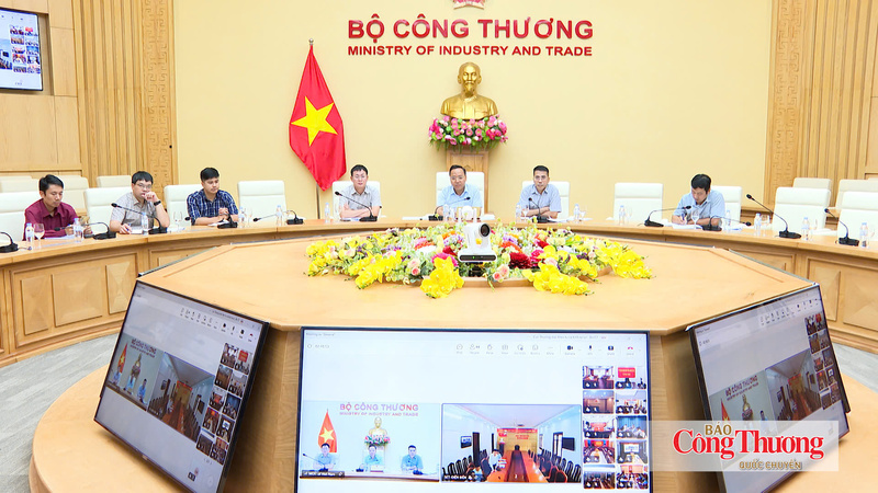 Đại diện Sở Công Thương các địa phương nêu những khó khăn, vướng mắc trong thực tiễn tham mưu, quản lý.