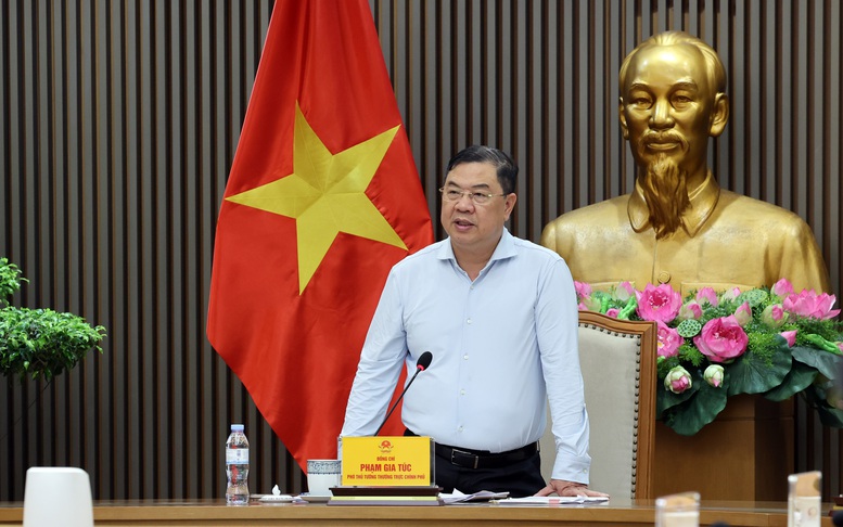 Phó Thủ tướng Thường trực Phạm Gia Túc: Hoàn thiện Nghị định mới để tái cơ cấu hệ thống kinh doanh xăng dầu, giảm khâu trung gian