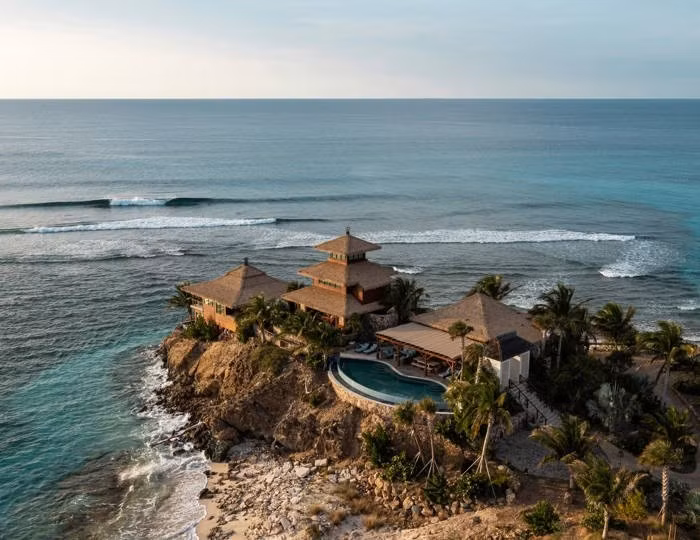 houses-suites-necker-island-bali-hi-complex-1.jpg.avif