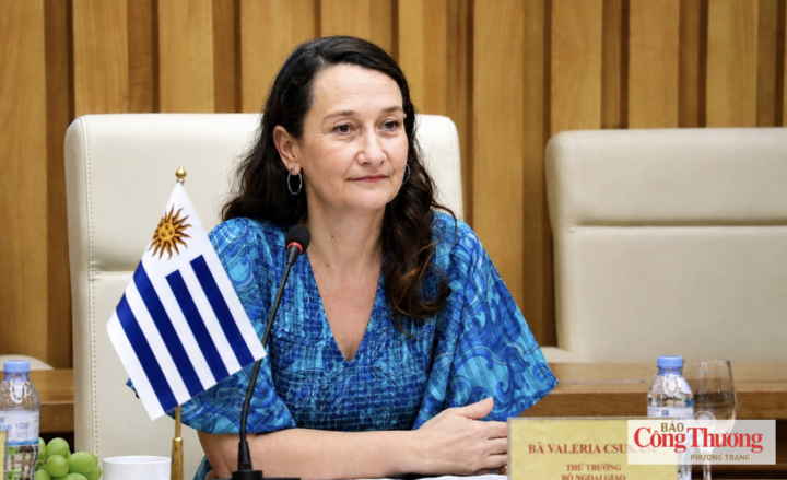 Thứ trưởng Bộ Ngoại giao Uruguay Valeria Csukasi.